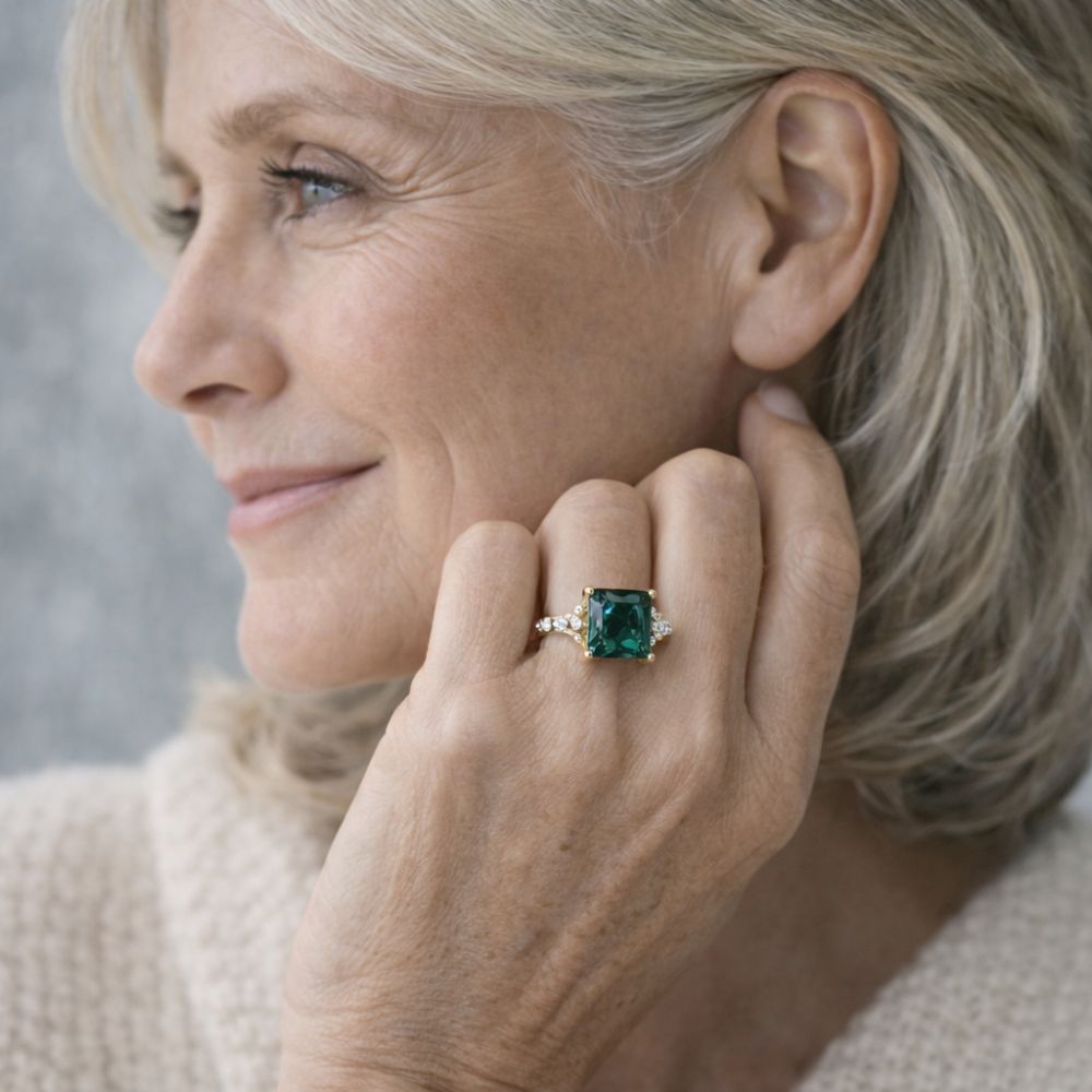 Elegant Square Emerald Ring